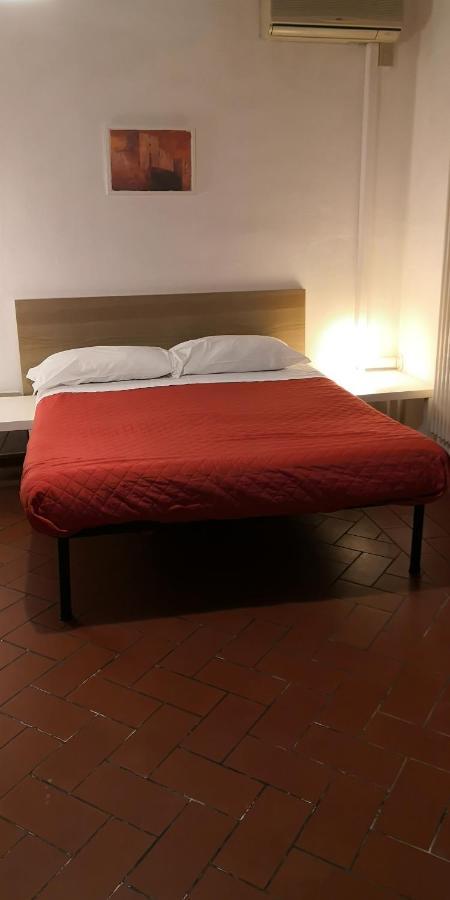 Отель La Casa Di Filippo Пиза Экстерьер фото
